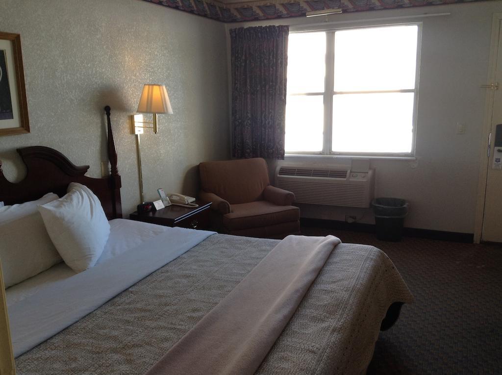 Hotel Knights 2*